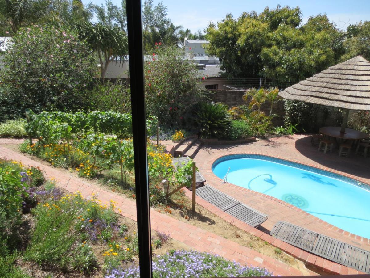 Haus Perlenblick Bed & Breakfast Paarl Bagian luar foto